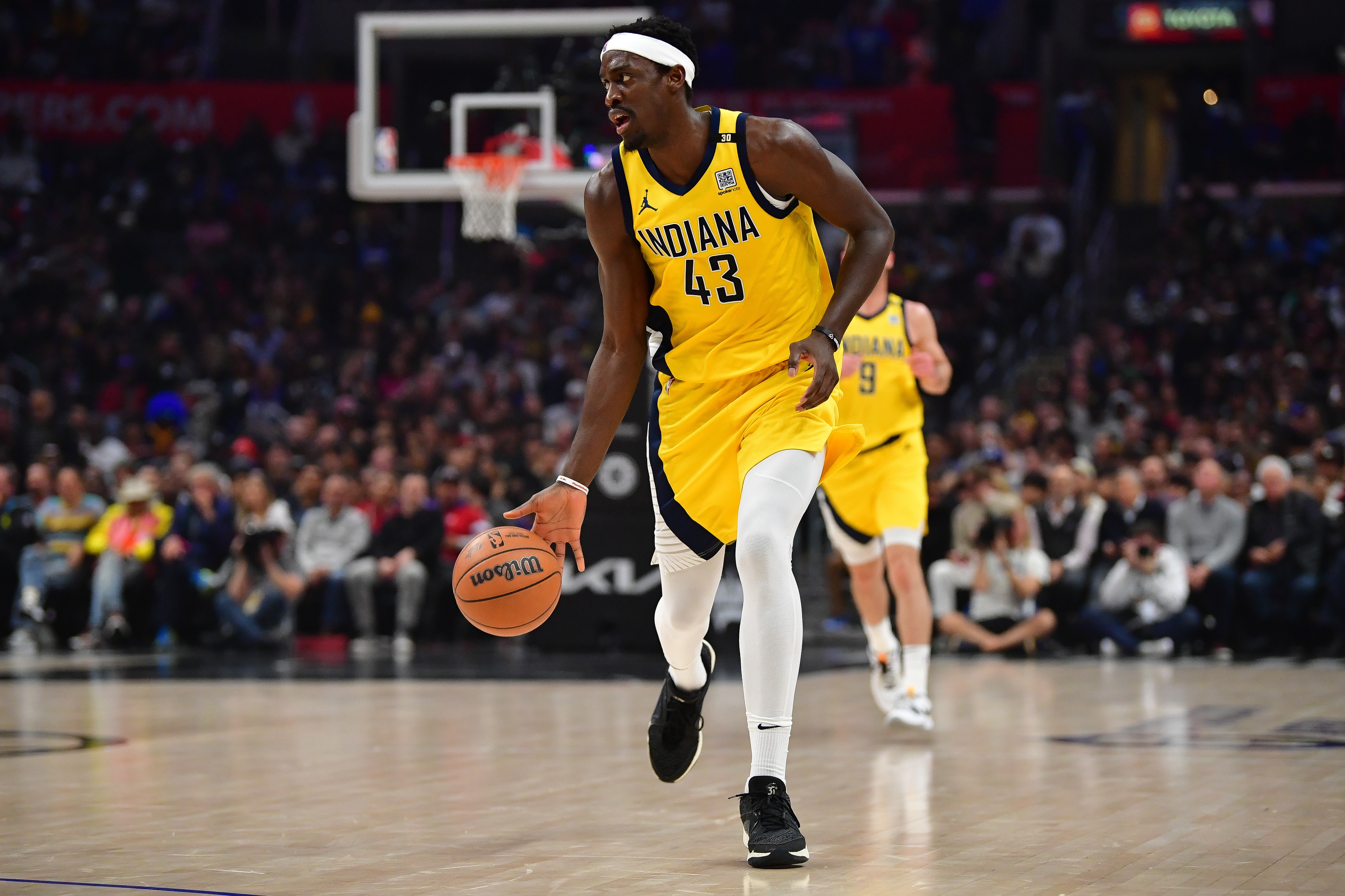 火箭完胜鹈鹕，西亚卡姆带队取胜