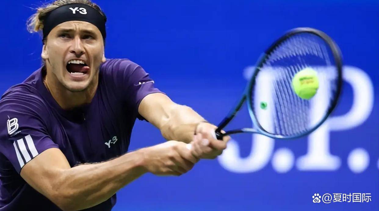 ATP总决赛翻盘拉沃尔杯,兹维列夫点燃赛场 ATP总决赛翻盘拉沃尔杯,兹维列夫点燃赛场