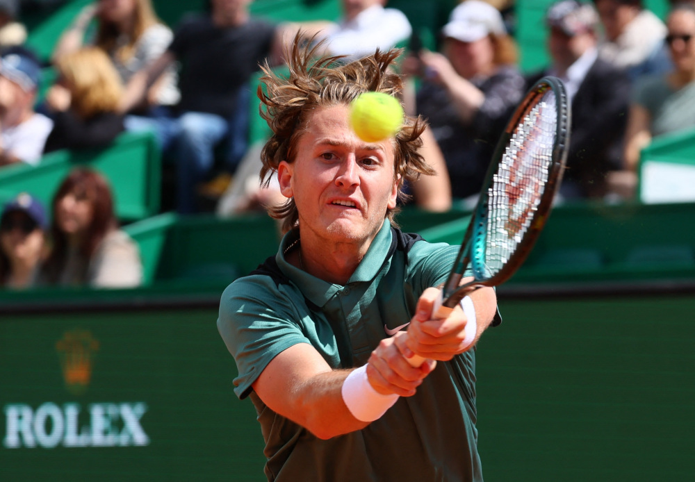 蒙特卡洛大师赛轻取ATP总决赛，辛纳统治全场